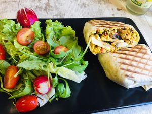 Scrambled tofu Burritos with pepper avocado mushrooms at Casse-Noisette in Le Havre