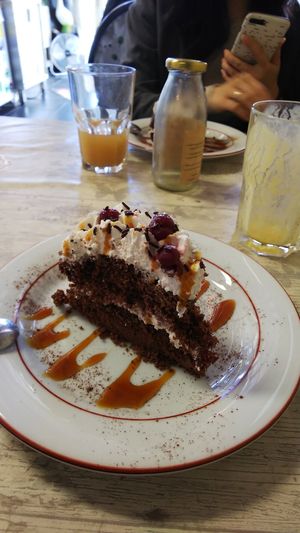 Vegan forêt noire at Casse-Noisette in Le Havre