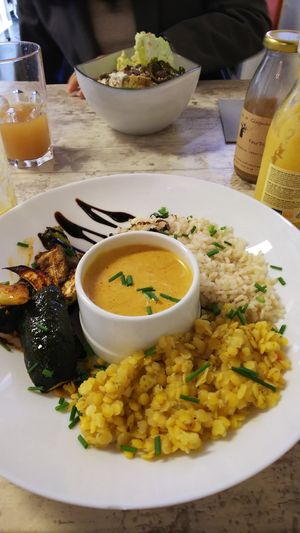 Grilled Zucchini and Curry sauce at Casse-Noisette in Le Havre