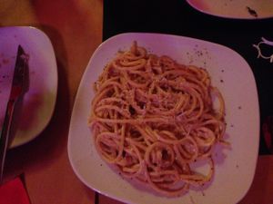 Pasta Carbonara at LuNa Vegana in Salerno