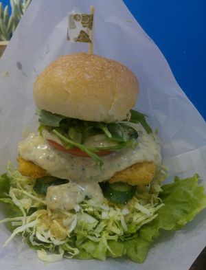 awesome burger at Veganic To Go in Tokyo