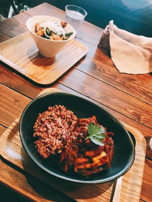 Tofu curry at Veganic To Go in Tokyo