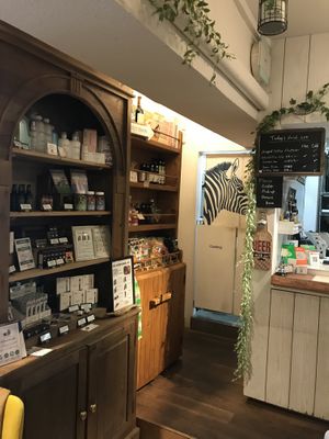 They have CBD PRODUCTS  at Veganic To Go in Tokyo