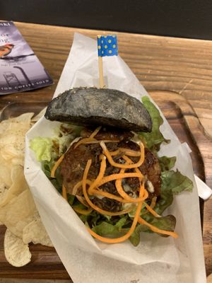 Teriyaki Burger  at Veganic To Go in Tokyo