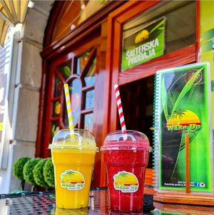 🏃2 Go 🏃‍♀️ 💪💛❤😊 at Wake Up Juice Bar in Novi Sad