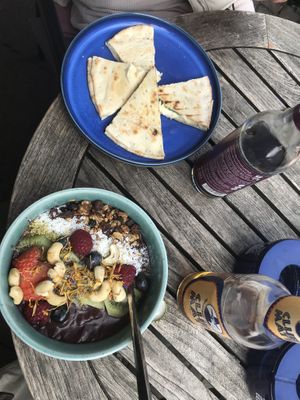 Ocean Bowl & Açai Bowl  at Woodrich in Darmstadt
