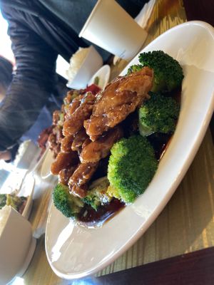 v-general tsaos at China Garden  in Rye