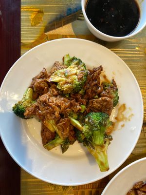 v-beef & broccoli tasted sweet & was good but not like the meat-based dish.  at China Garden  in Rye