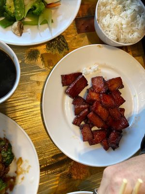 v- ribs. portion seemed small to me. maybe you get more in takeout orders.  at China Garden  in Rye