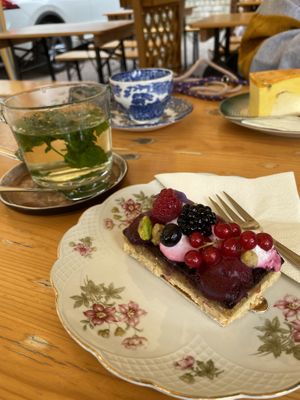 Vegane Sommernachts-Schnitte  at Einzig in Bad Vilbel
