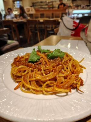 Vegetarian meat sauce pasta at Merrymomo in Osaka