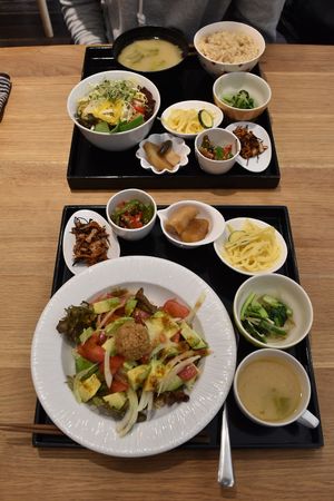 Vegan lunch set  at Merrymomo in Osaka