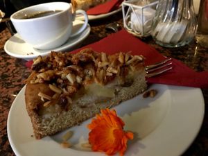 Vegan Apple Pie at Die Pause in Marburg