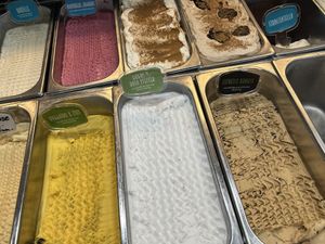 in the front: all vegan ice 'cream'  at Zucker & Zimt in Erfurt