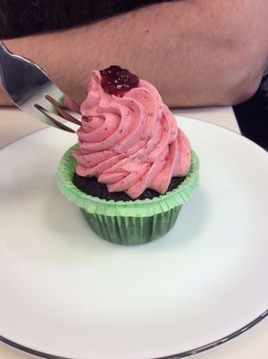 Chocolate-raspberry Cup cake at Zucker & Zimt in Erfurt