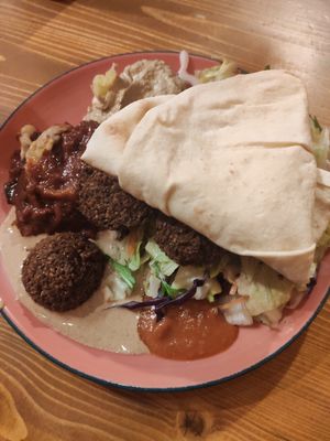 Falafel plate at Vegi in Stuttgart