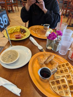 Combo breakfast, chicken & waffles with gravy at Lovin' Spoonfuls in Tucson