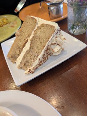 Tres leches cake 😍 at Lovin' Spoonfuls in Tucson