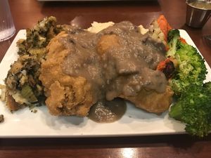 Fried chicken dinner at Lovin' Spoonfuls in Tucson