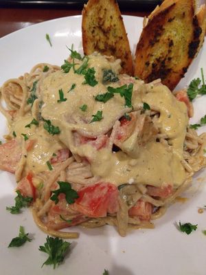 Tomato Basil Alfredo at Lovin' Spoonfuls in Tucson