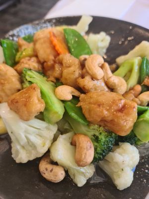 Chicken and cashews at Vegie Mum in Doncaster