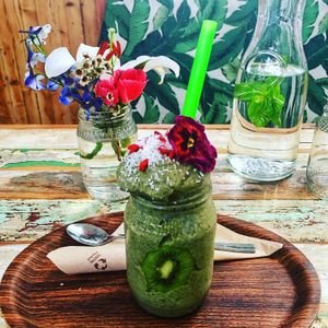 Green smoothie  at Raw & Roxy in Cape Town