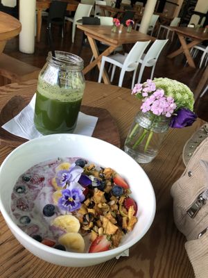 Morning glory bowl and celery juice  at Raw & Roxy in Cape Town