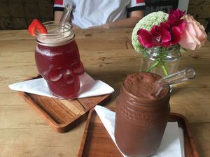 Lemonade & Rocket Fuel at Raw & Roxy in Cape Town