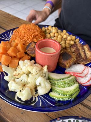 Platon mixto  at Suculenta in Tulum