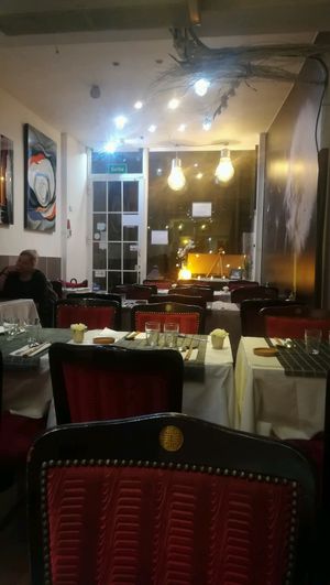 room at Le P'tit Pré Chez Lan in Paris