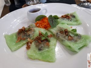 Galette de riz vertes ! at Le P'tit Pré Chez Lan in Paris