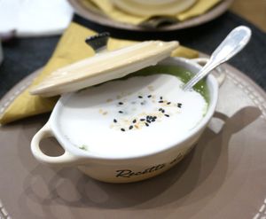 Taro et perles de tapioca at Le P'tit Pré Chez Lan in Paris