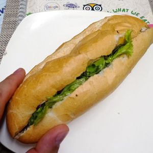 Bánh mì einfach ohne unnötigen Schnickschnack. at Bao An Vegan (formerly Vegan Banhmi) in Hanoi