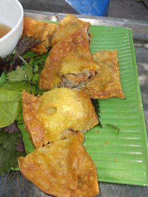 Pillows (samosas) at Bao An Vegan (formerly Vegan Banhmi) in Hanoi