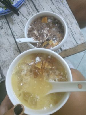 Chè at Bao An Vegan (formerly Vegan Banhmi) in Hanoi