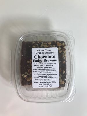 6,5$ raw brownie from Glaser farm  at Coconut Grove Farmer's Market in Miami