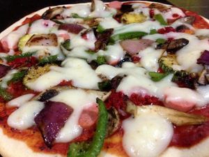 Sausage and vegetable pizza at La Ruta Vegana in Mazatlan