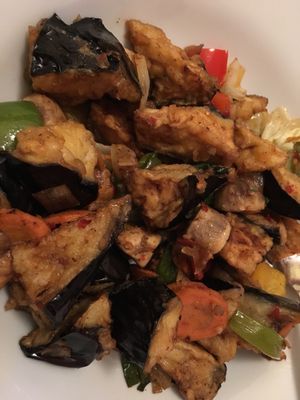 Gemischtes Gemüse mit panierter Aubergine  at Sampan in Frankfurt