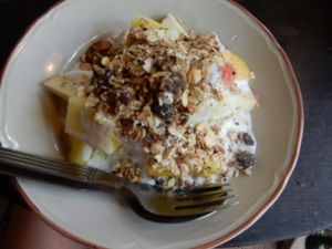 Museli with fruit and coconut cream at FatCat in Pai