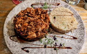 Pulled Jackfrucht BBQ mit Quinoa at Casbah in Siegburg