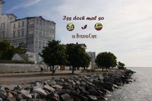 Deliciously vegan & vegetarian...
 ... eat however, thus: Beach café of Sassnitz!
 Directly on the Baltic Sea:
 the width feel,
         the nature feel,
                  Impartiality experience
                      ... Time to the reflexion at StrandCafe Sassnitz in Sassnitz