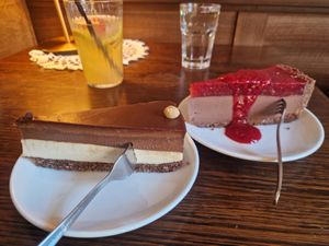 Chocolate hazlenut cake (tasted like Nutella) and chocolate raspberry cheesecake, both labelled vegan at Retro in Gdansk
