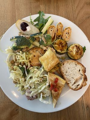 Lunch buffet at daTerra - Baixa in Porto