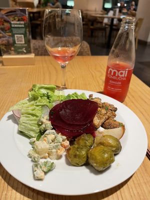 Salat Buffet #Veganuary at daTerra - Baixa in Porto