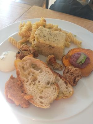 Dos melhores buffets que já comi 😍 at daTerra - Baixa in Porto