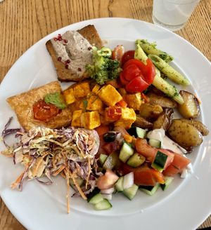 Buffet livre 9,50€ (seg a sexta)   at daTerra - Baixa in Porto