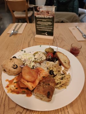 Vegan Unlimited Buffet at daTerra - Baixa in Porto