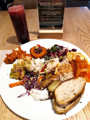 Un poco de todo at daTerra - Baixa in Porto