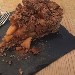 Apple and cinnamon cake at daTerra - Baixa in Porto