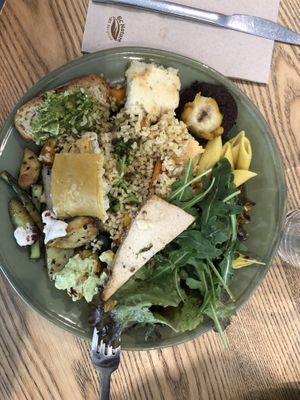 A bit of everything (presentation isn’t my forté)   at daTerra - Baixa in Porto